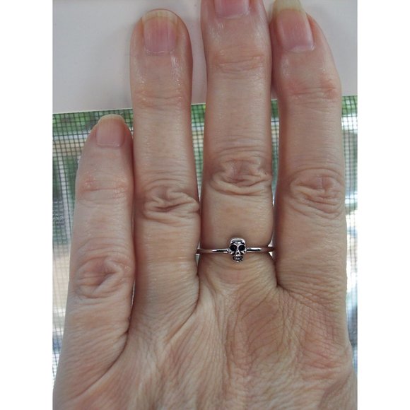 925 STERLING SILVER Dainty Phantom Skull Ring Goth Punk - Picture 2 of 14